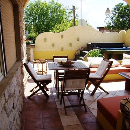 Guest House Sunce Novi Vinodolski Rum bild